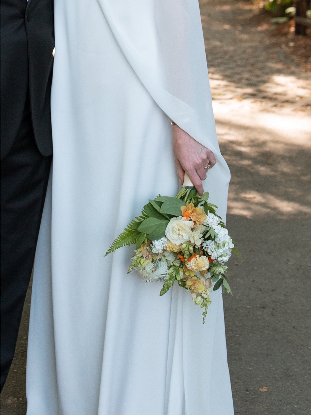 Tempete square neck wedding dress and knot scarf size s - Picture 7 of 8